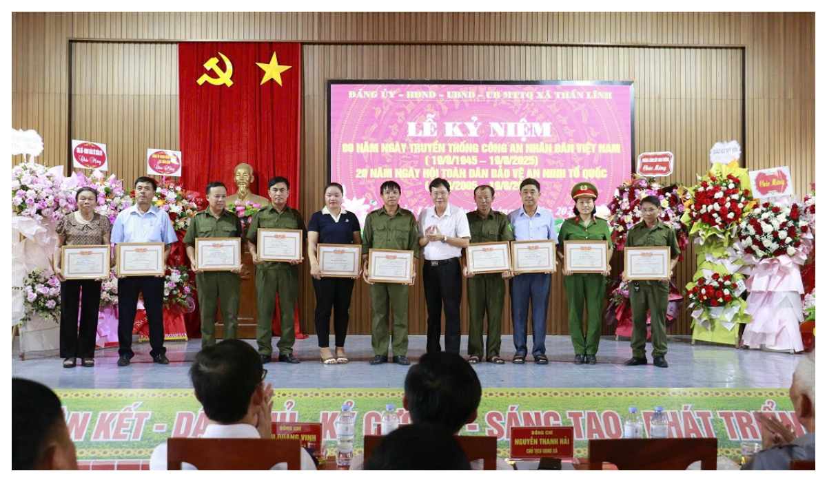 Sổi nổi Ngày hội toàn dân bảo vệ an ninh Tổ quốc tại xã Thần Lĩnh