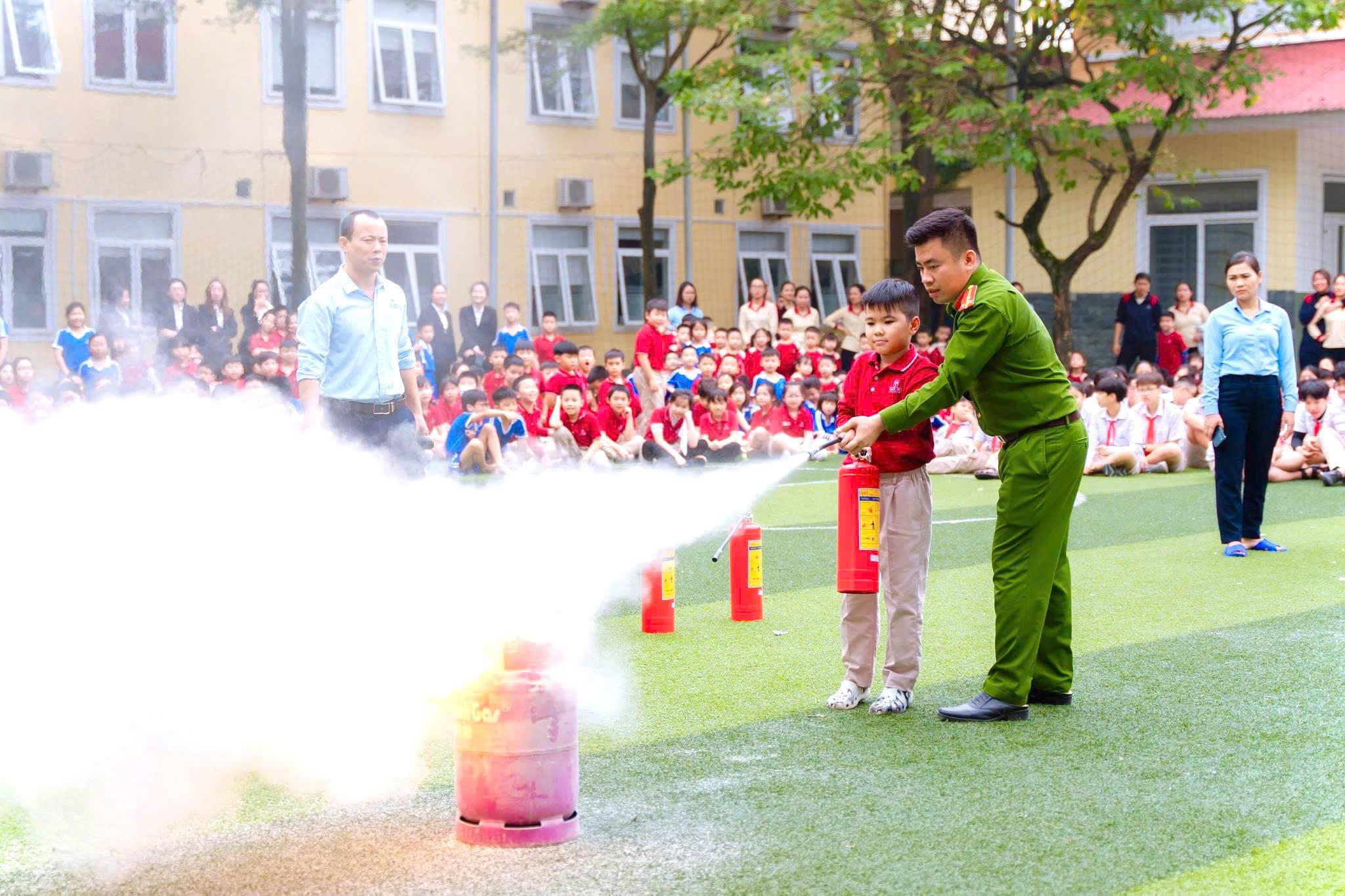 Chiến sĩ PCCC&CNCH tận tuy, hết lòng vì Nhân dân