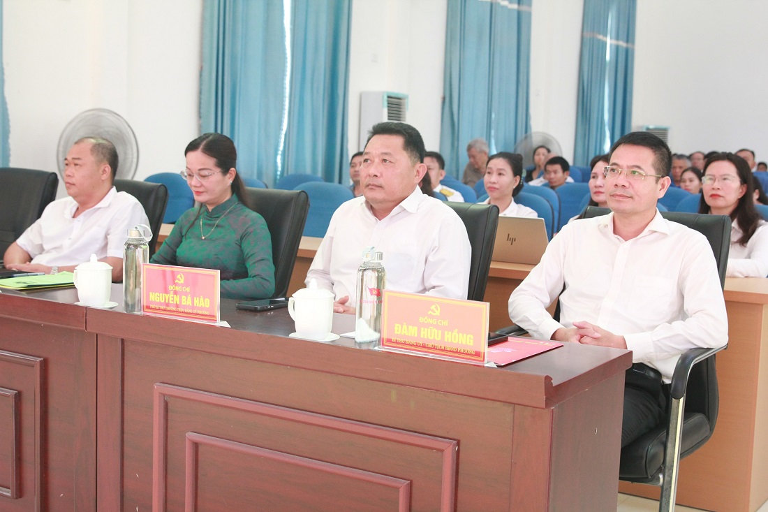 Các đại biểu tham dự