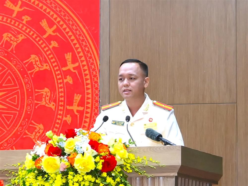 Thiếu tá Hoàng Ngọc Minh, Trưởng Công an xã Vĩnh Hoàng, Công an tỉnh Quảng Trị.