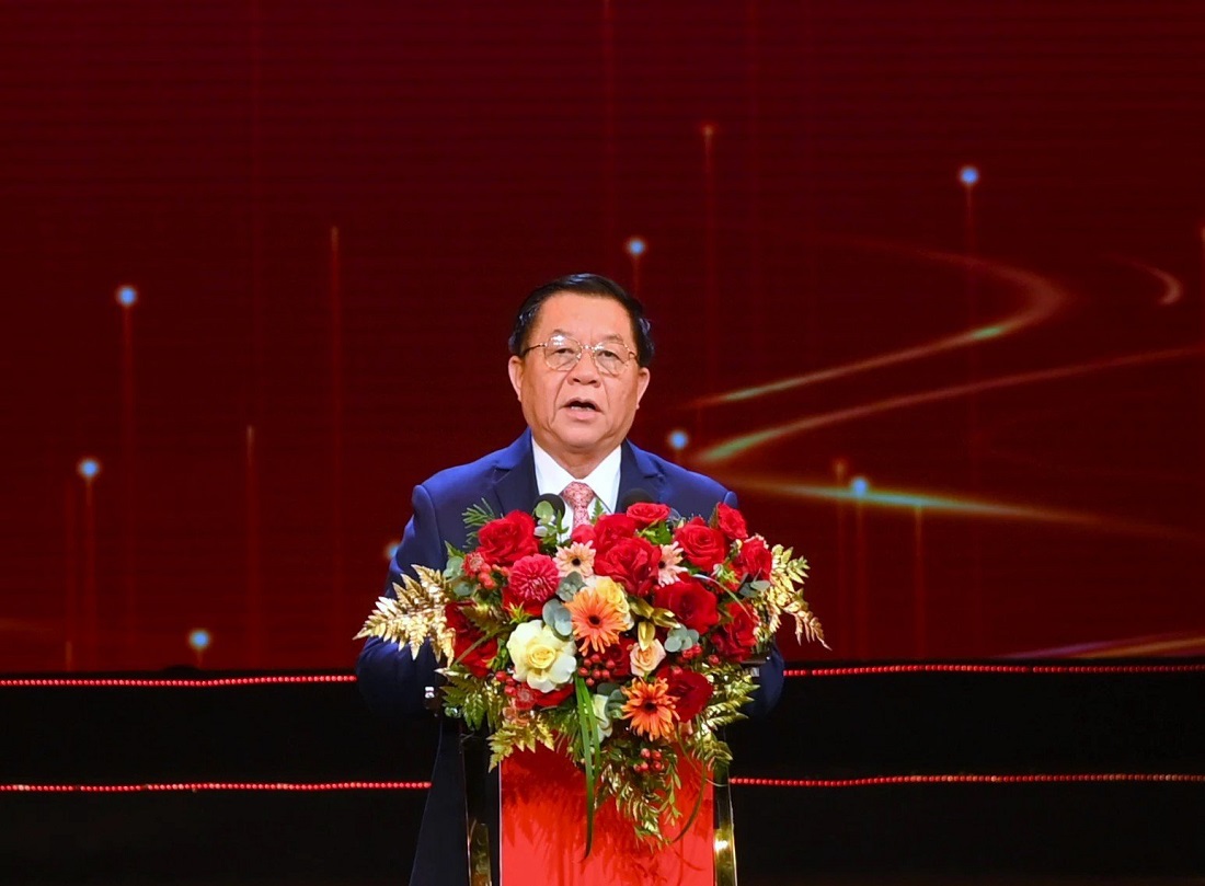 Đồng chí Nguyễn Trọng Nghĩa, Trưởng Ban Tuyên giáo và Dân vận Trung ương phát biểu chỉ đạo tại buổi Lễ