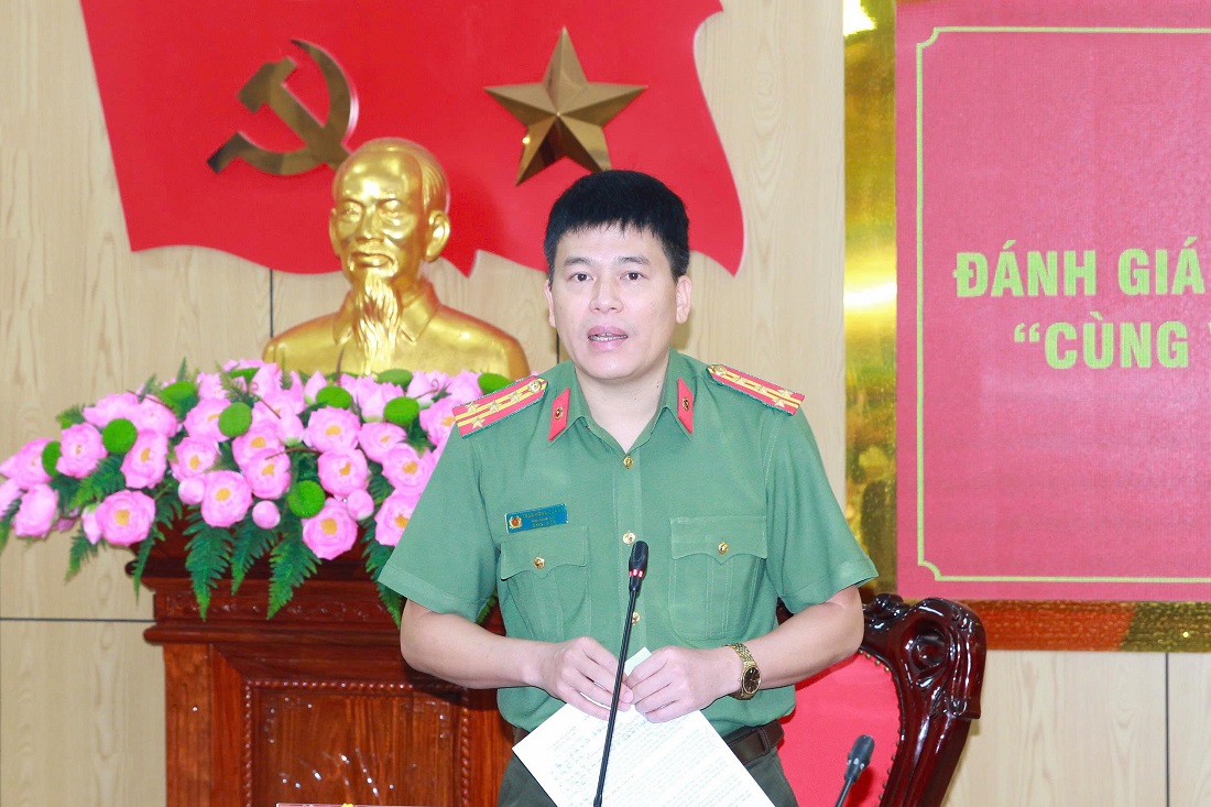 Đồng chí Đại tá Trần Hồng Quang, Phó Bí thư Đảng ủy, Phó Giám đốc Công an tỉnh phát biểu kết luận buổi làm việc 