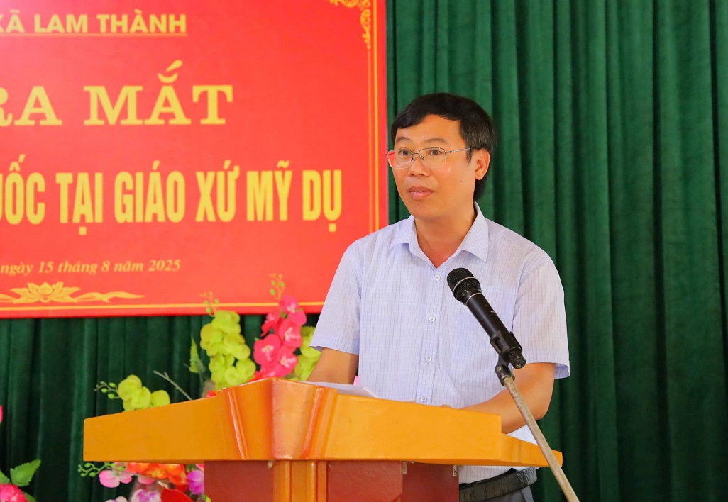 Ông Lê Khánh Quang - uỷ viên Ban Thường vụ Đảng uỷ, Phó Chủ tịch UBND xã Lam Thành phát biểu tại buổi lễ