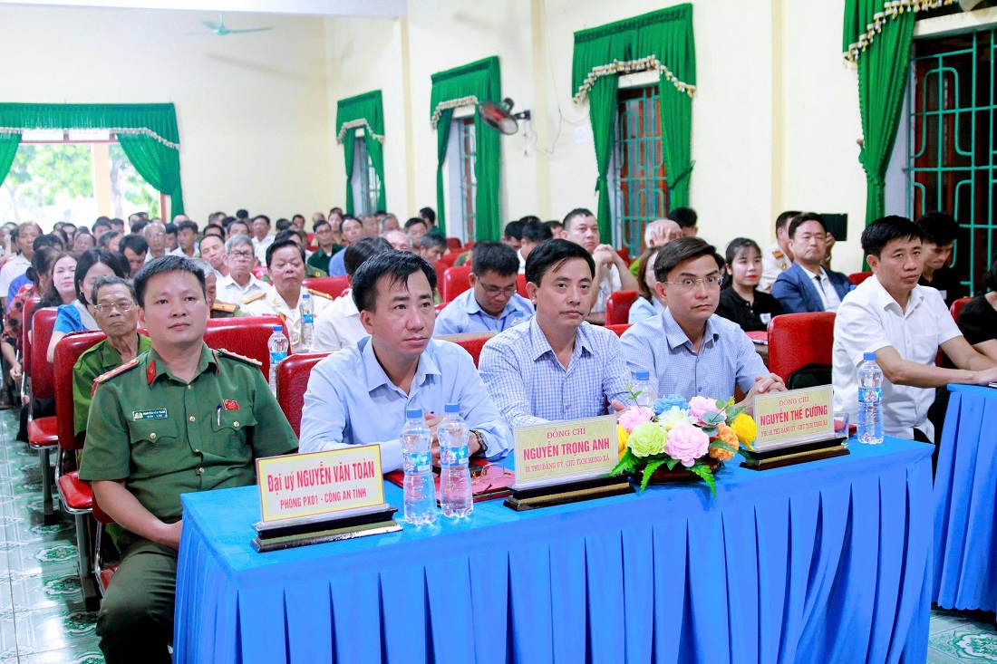 Đại biểu tham dự