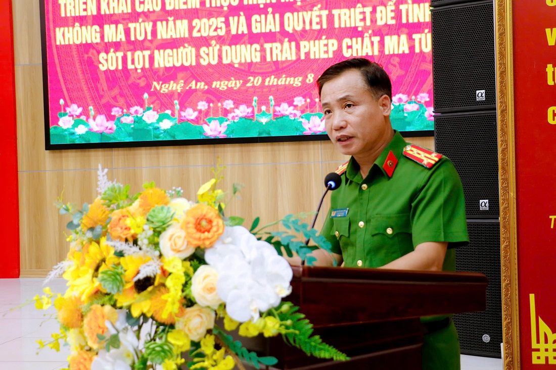 Đồng chí Đại tá Nguyễn Duy Thanh, Ủy viên Ban Thường vụ Đảng ủy, Phó Giám đốc, Thủ trưởng Cơ quan CSĐT Công an tỉnh phát biểu chỉ đạo