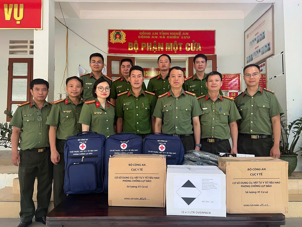 Cục Y tế, Bệnh viện 19-8  Bộ Công an hỗ trợ các mặt hàng y tế và bảo vệ môi trường tại các xã bị ảnh hưởng mưa lũ