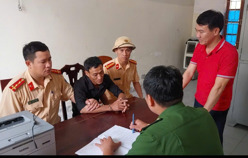 Cơ quan Công an lấy lời khai Phan Công Luân