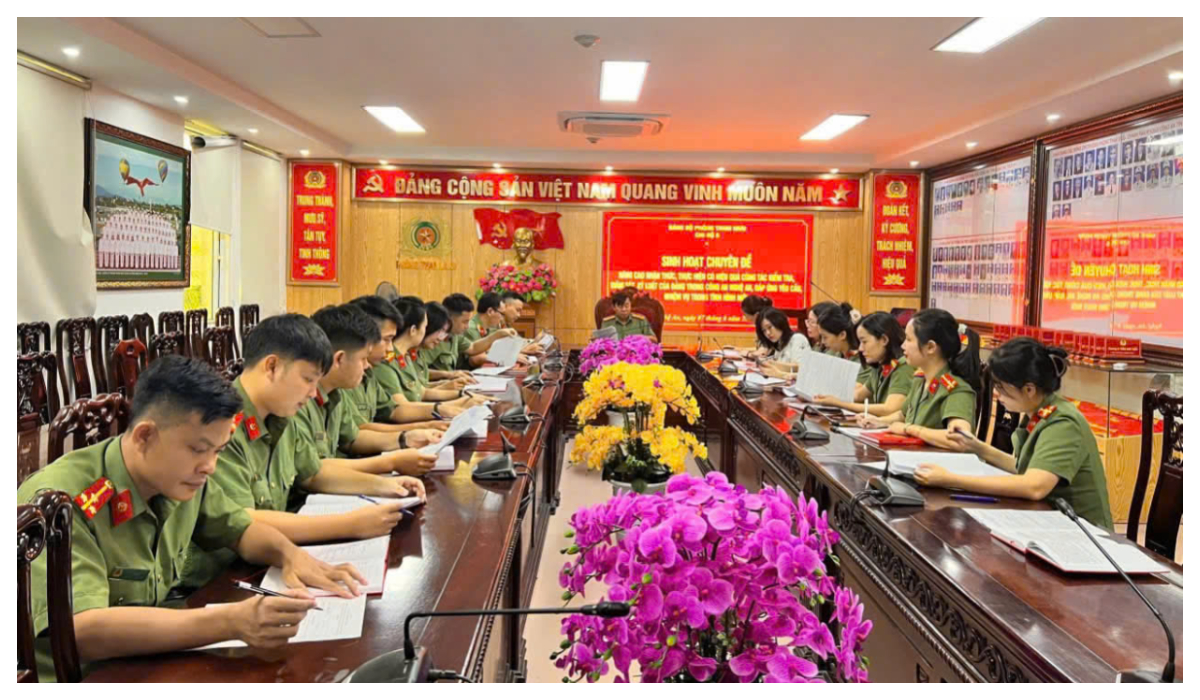 Nâng cao hiệu quả công tác kiểm tra, giám sát, kỷ luật của Đảng trong Công an Nghệ An