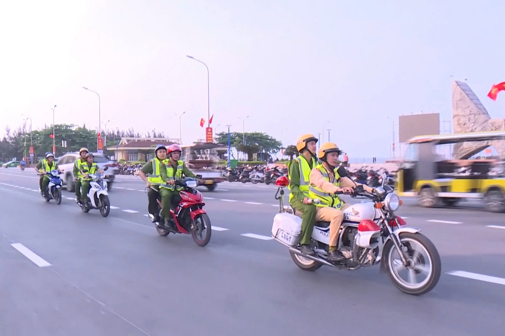 Tổ công tác 373 tăng cường tuần tra, kiểm soát khép kín địa bàn