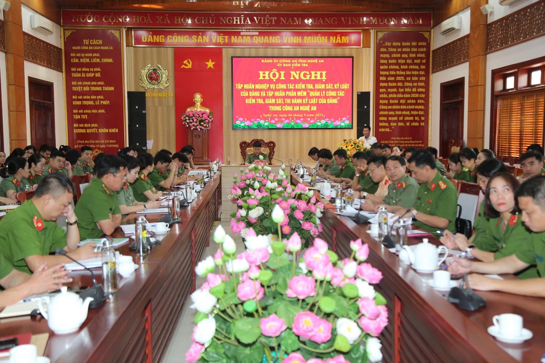 Toàn cảnh Hội nghị
