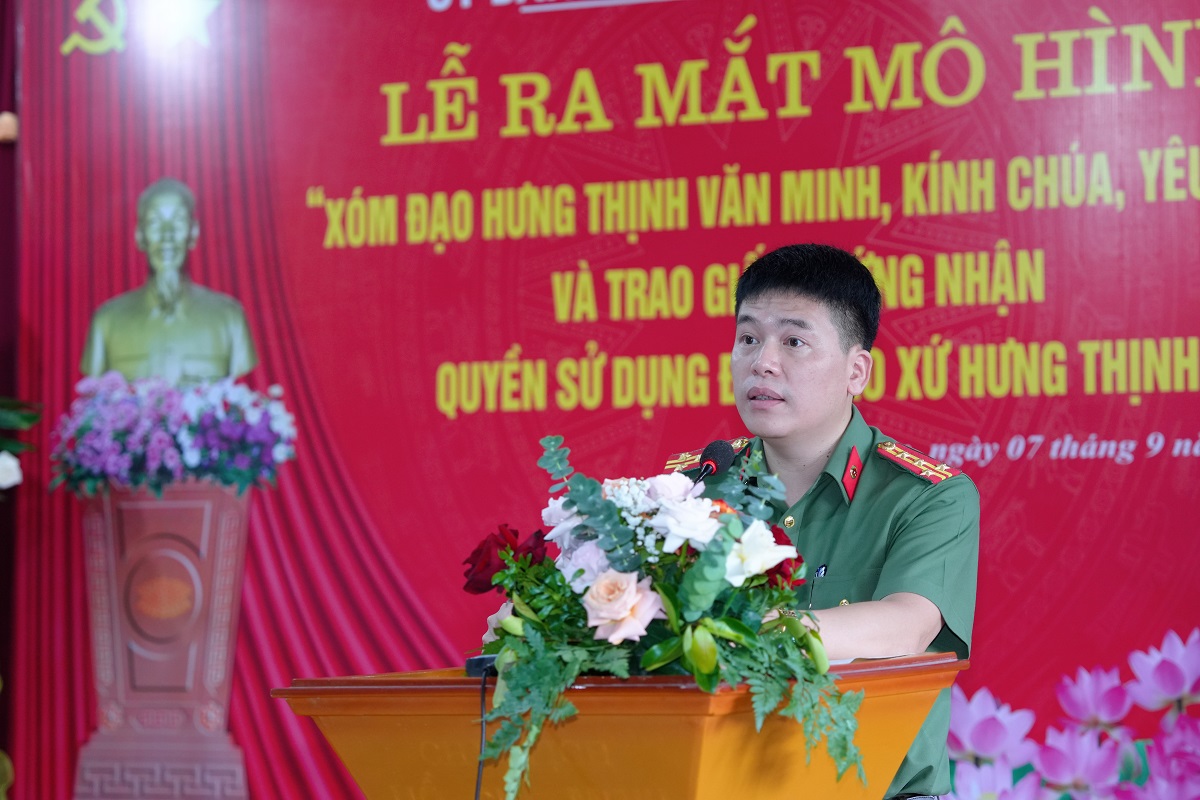 Đại tá Trần Hồng Quang, Phó Bí thư Đảng ủy, Phó Giám đốc Công an tỉnh phát biểu