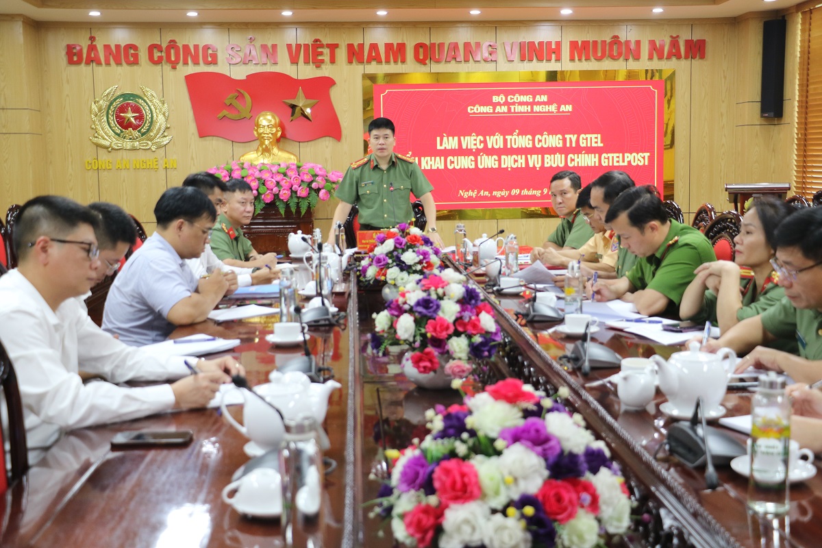 Toàn cảnh buổi làm việc