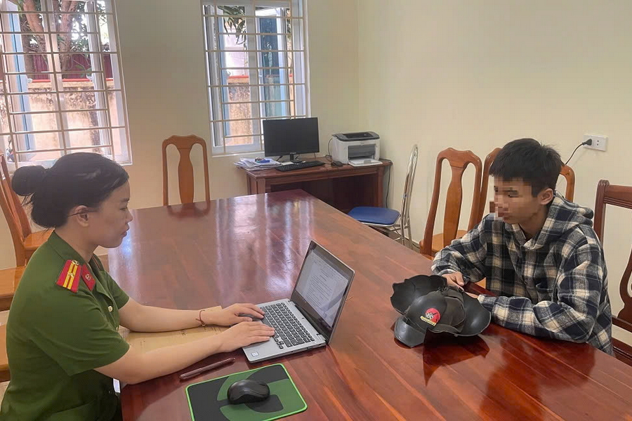 Hà Hoàng Hải N. tại Cơ quan Công an