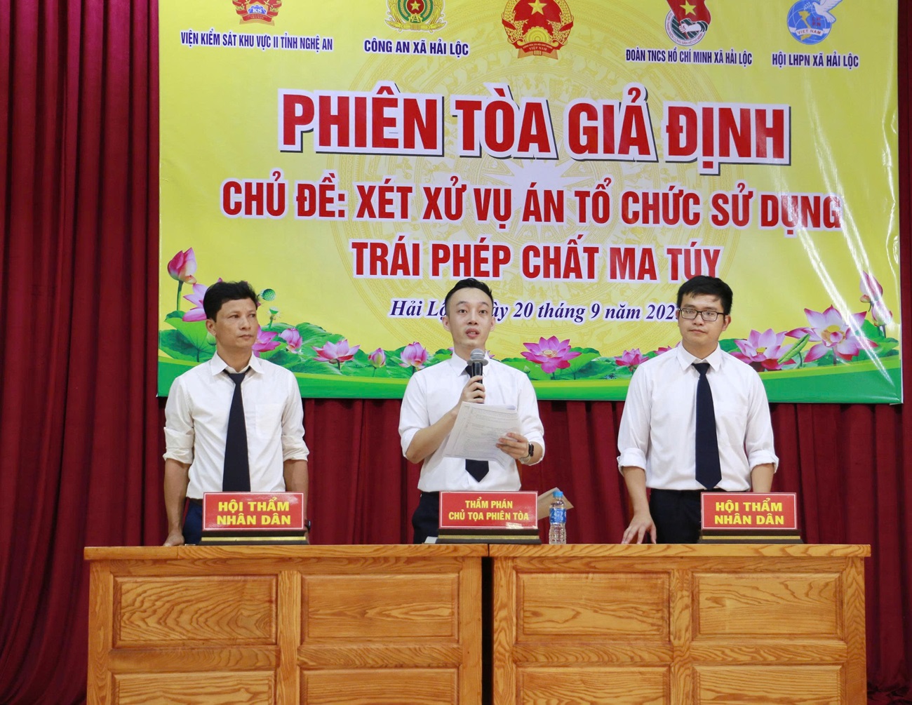 Hội đồng xét xử giả định