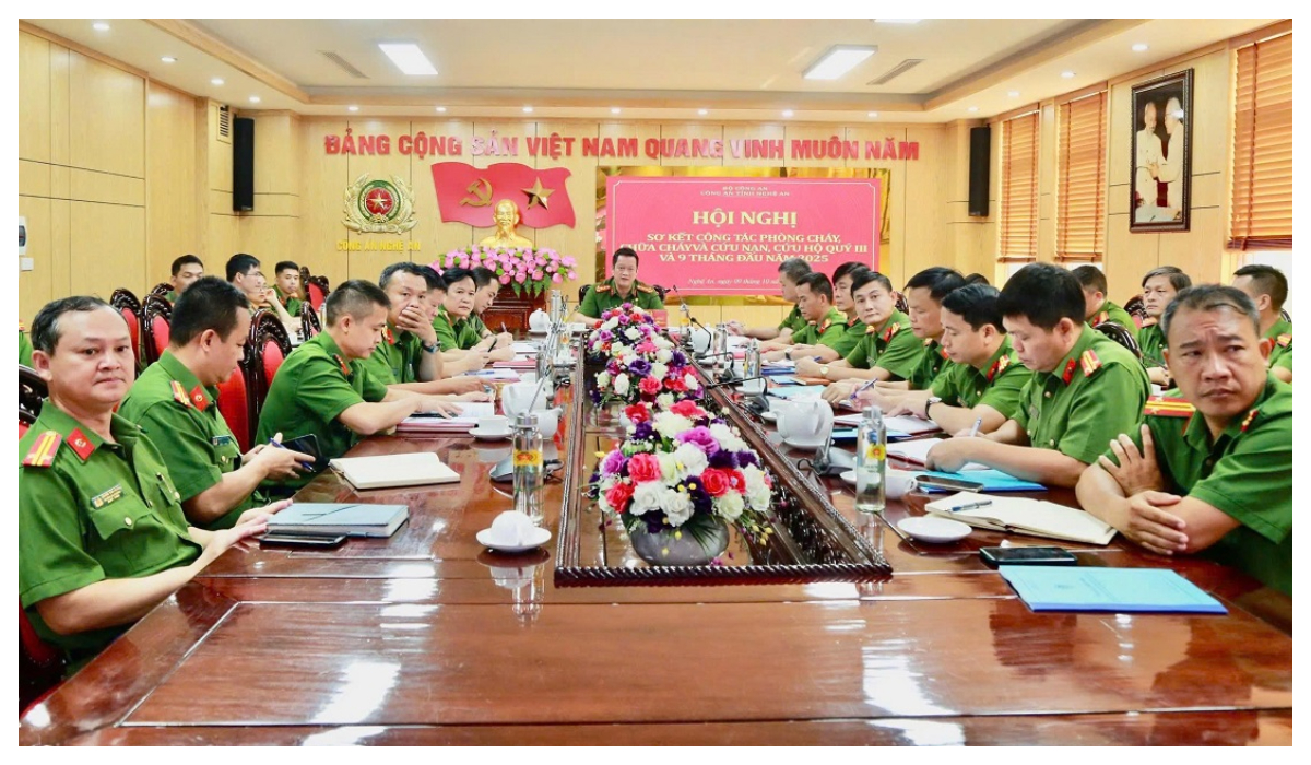 Giao ban công tác phòng cháy, chữa cháy và cứu nạn, cứu hộ Quý III và 9 tháng đầu năm 2025