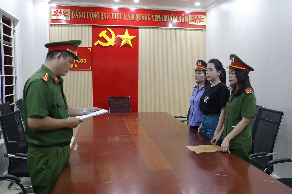 Công an Nghệ An khởi tố và bắt tạm giam đối tượng giả danh 