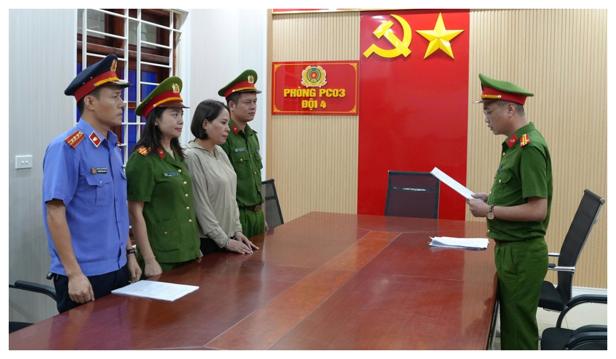 Công an Nghệ An khởi tố, bắt tạm giam Giám đốc Công ty An Thịnh Food sản xuất, buôn bán dầu ăn giả