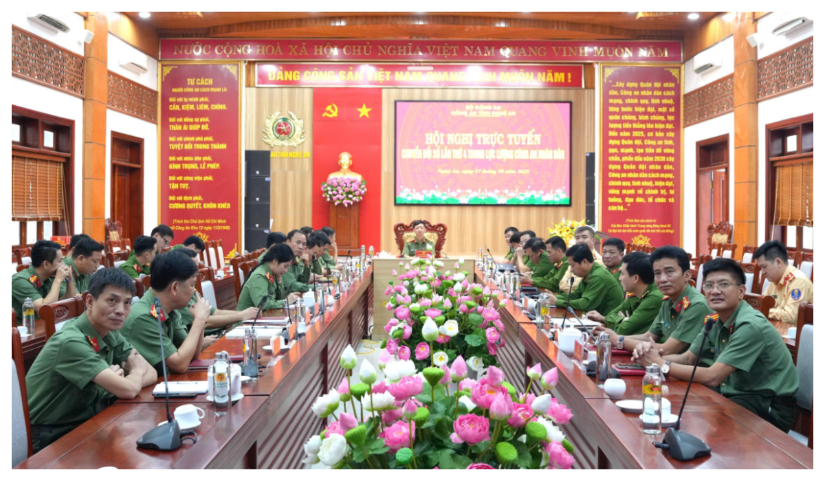 Tiếp tục lập nên kỳ tích, đột phá mới về chuyển đổi số trong Công an nhân dân