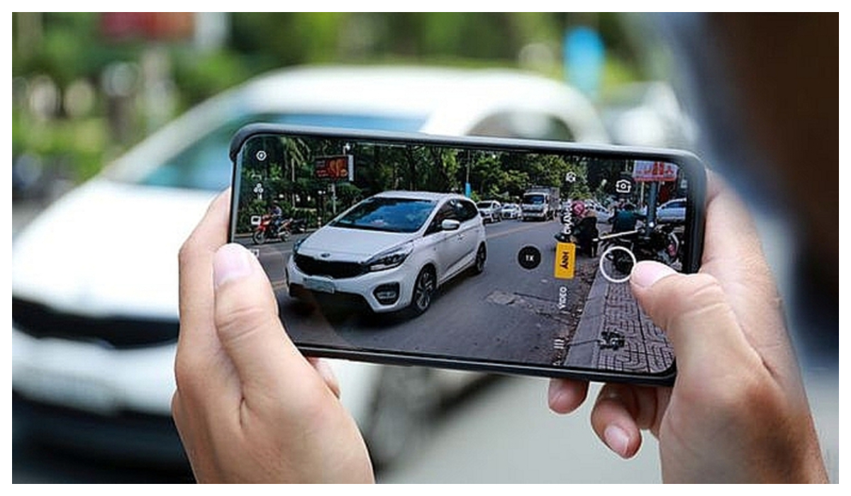 Tăng cường ứng dụng tiến bộ KHKT và huy động mọi nguồn lực xã hội vào phòng ngừa, đấu tranh với các hành vi vi phạm hành chính