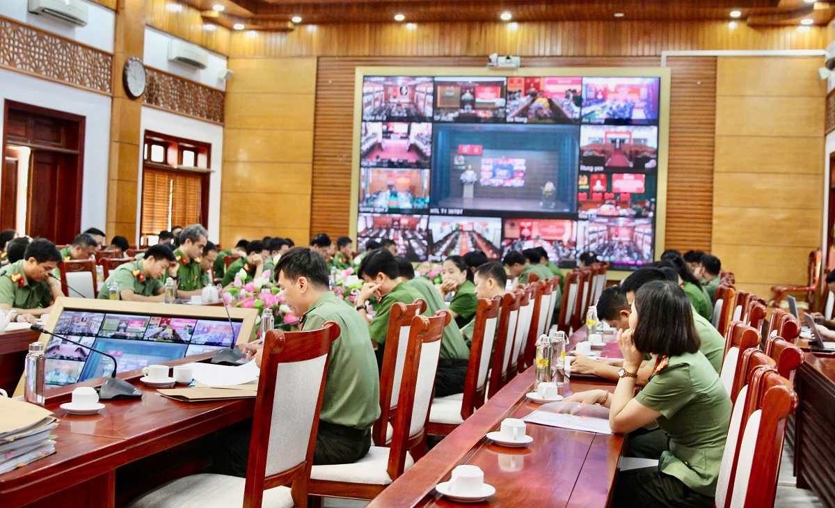 Tại điểm cầu Công an tỉnh Nghệ An