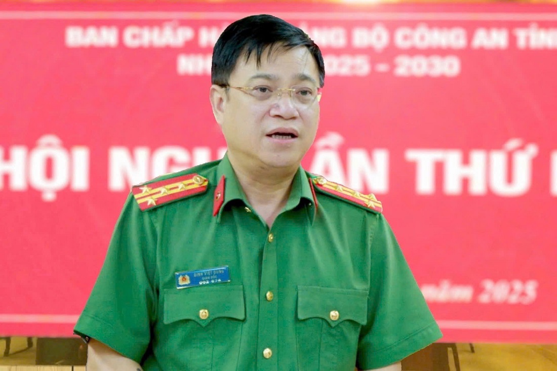 Đồng chí Đại tá Đinh Việt Dũng, Ủy viên Ban Thường vụ Tỉnh ủy, Bí thư Đảng ủy, Giám đốc Công an tỉnh phát biểu chỉ đạo tại Hội nghị