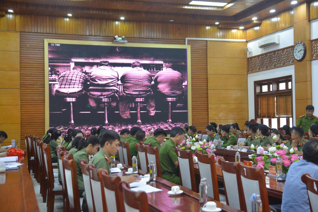 Cán bộ, chiến sỹ được tiếp cận được những nội dung cơ bản về giám sát và phòng chống bệnh sốt rét và đồng thời cập nhật được phác đồ điều trị bệnh đái tháo đường