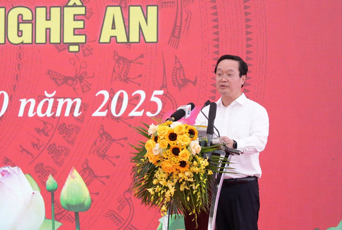 Bí thư Tỉnh ủy Nghệ An Nguyễn Đức Trung phát biểu đáp từ tại Lễ khởi công