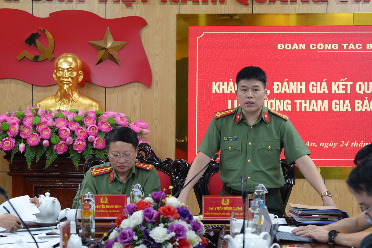 Đồng chí Đại tá Trần Hồng Quang, Phó Giám đốc Công an tỉnh phát biểu