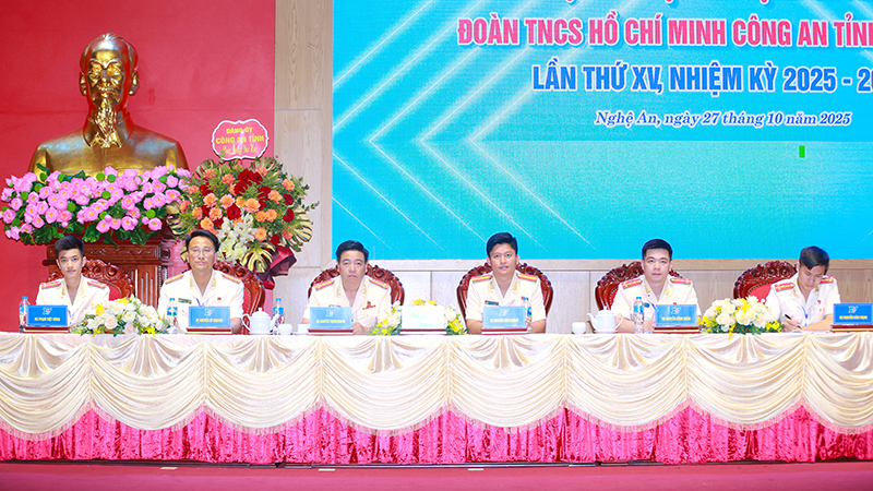 Đoàn Chủ tịch điều hành Đại hội