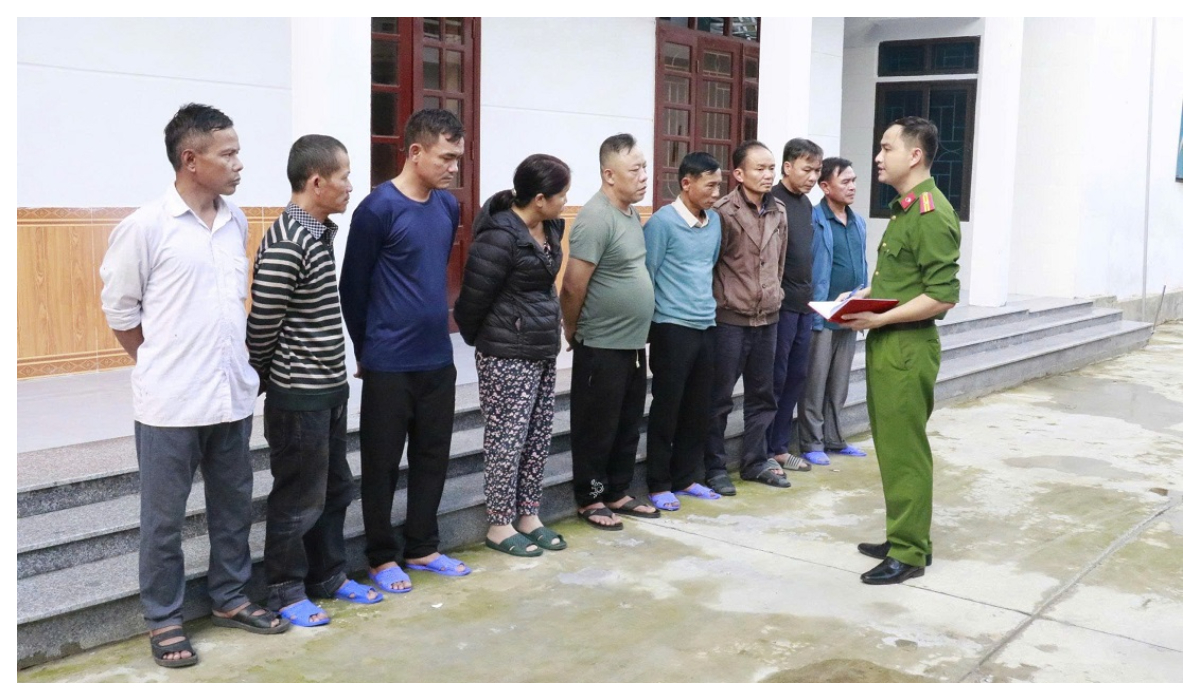 Triệt xóa nhóm đánh bạc với nhiều đối tượng có tiền án