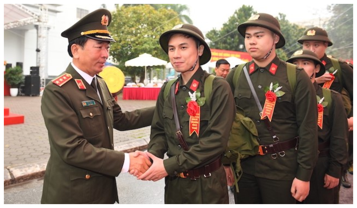 Tuyển chọn và thực hiện chế độ, chính sách đối với công dân thực hiện nghĩa vụ tham gia Công an nhân dân