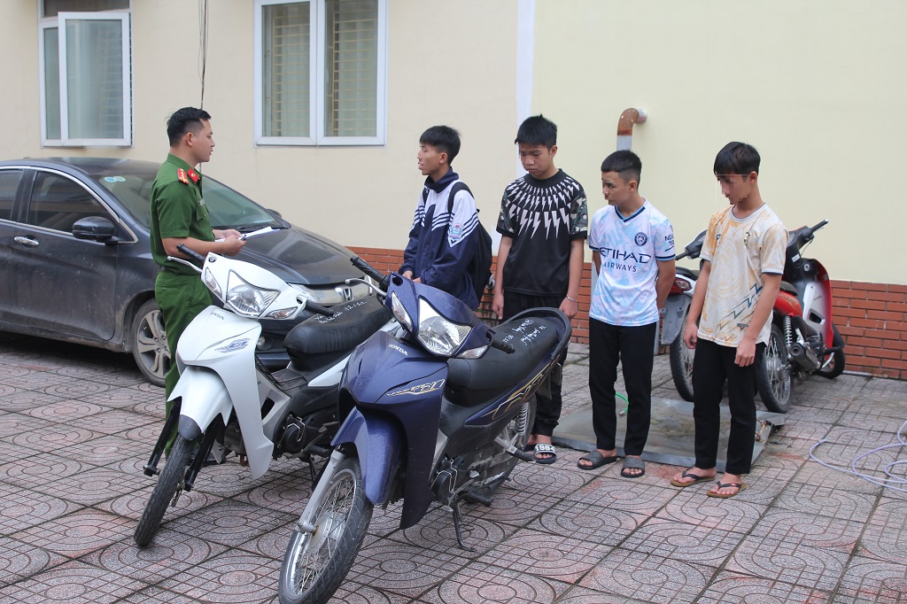 Công an phường Trường Vinh liên tiếp bắt 02 nhóm trộm cắp xe máy, thu hồi 03 phương tiện