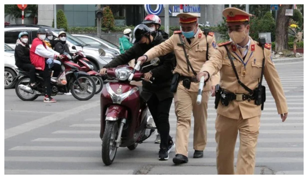 Kể từ tháng 7/2025: Vợ chồng mượn xe của nhau để di chuyển phải chuẩn bị giấy tờ sau để tránh rắc rối