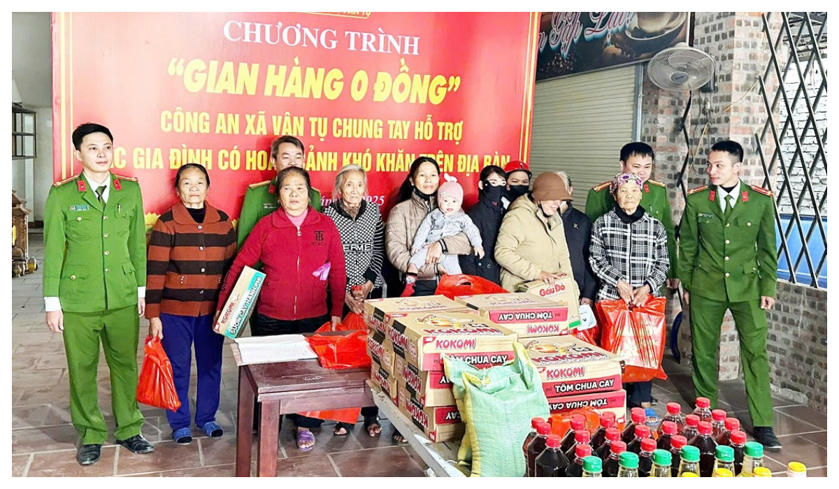 Công an xã Vân Tụ triển khai mô hình gian hàng 0 đồng