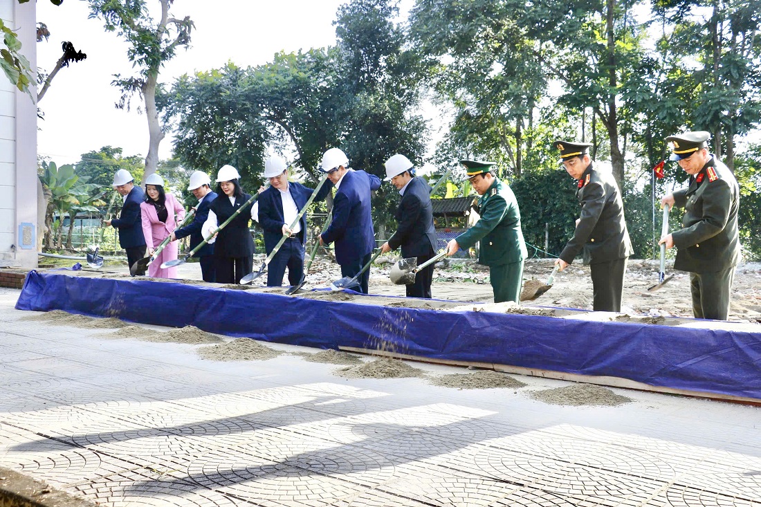 Khởi công đợt 1 xây dựng Trạm Y tế các xã: Châu Khê, Tam Quang và Keng Đu