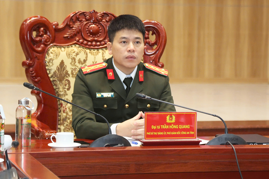 Đồng chí Thiếu tướng Bùi Quang Thanh, Ủy viên Ban Thường vụ Tỉnh ủy, Bí thư Đảng ủy, Giám đốc Công an tỉnh phát biểu chỉ đạo tại buổi làm việc