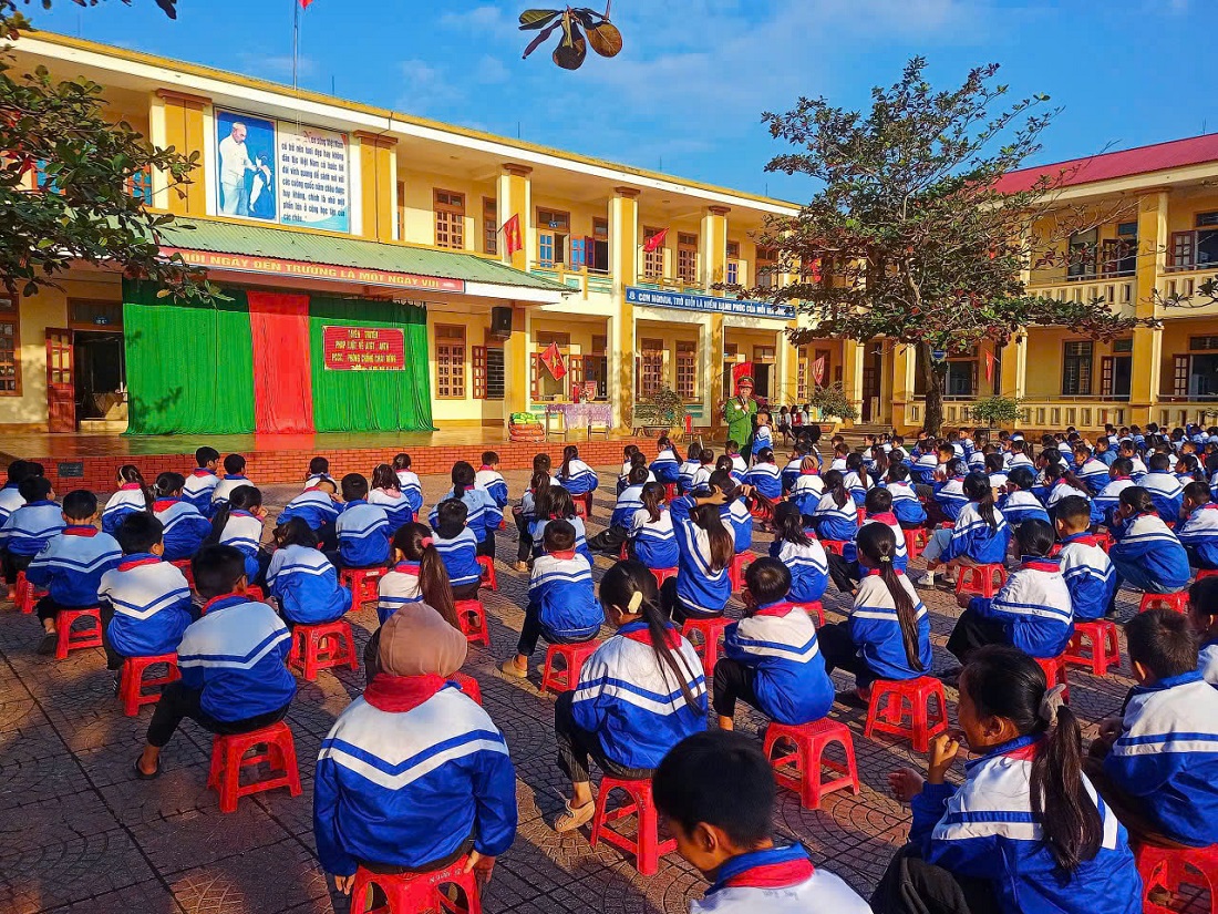 Buổi tuyên truyền thu hút đông đảo học sinh tham gia