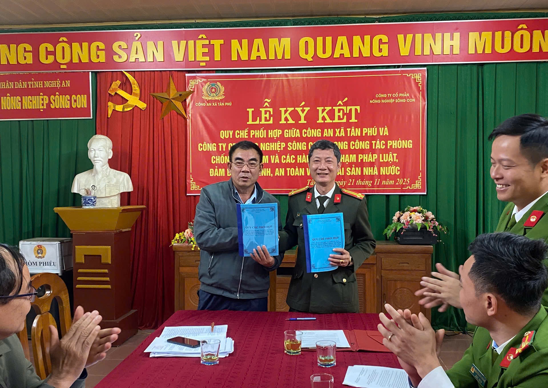 Việc ký kết nhằm tăng cường mối quan hệ phối hợp giữa lực lượng Công an và doanh nghiệp trong phối hợp bảo đảm ANTT