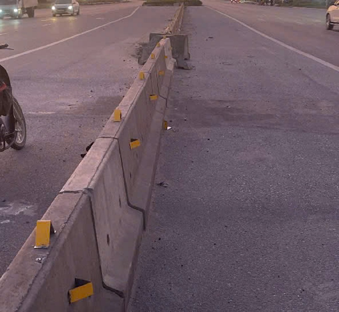 Việc sửa chữa hệ thống đèn tín hiệu giao thông và lắp miếng phản quang giúp giảm thiểu tai nạn giao thông