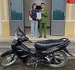 Công an xã Hạnh Lâm trao trả tài sản bị mất trộm cho người dân