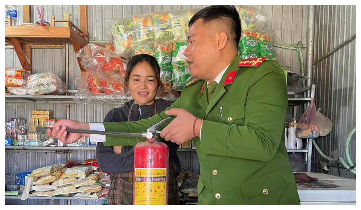 Công an xã Bình Chuẩn tăng cường phòng cháy tại cơ sở