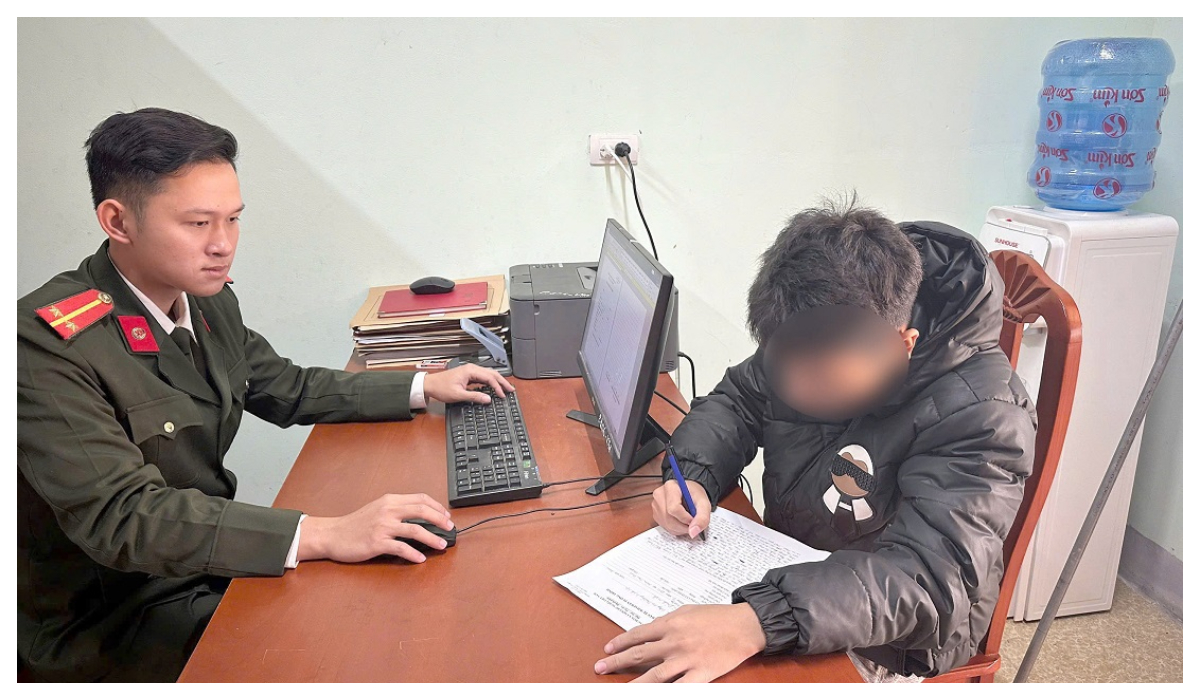 Kịp thời ngăn chặn nhóm thanh thiếu niên mang theo hung khí gây rối trật tự công cộng