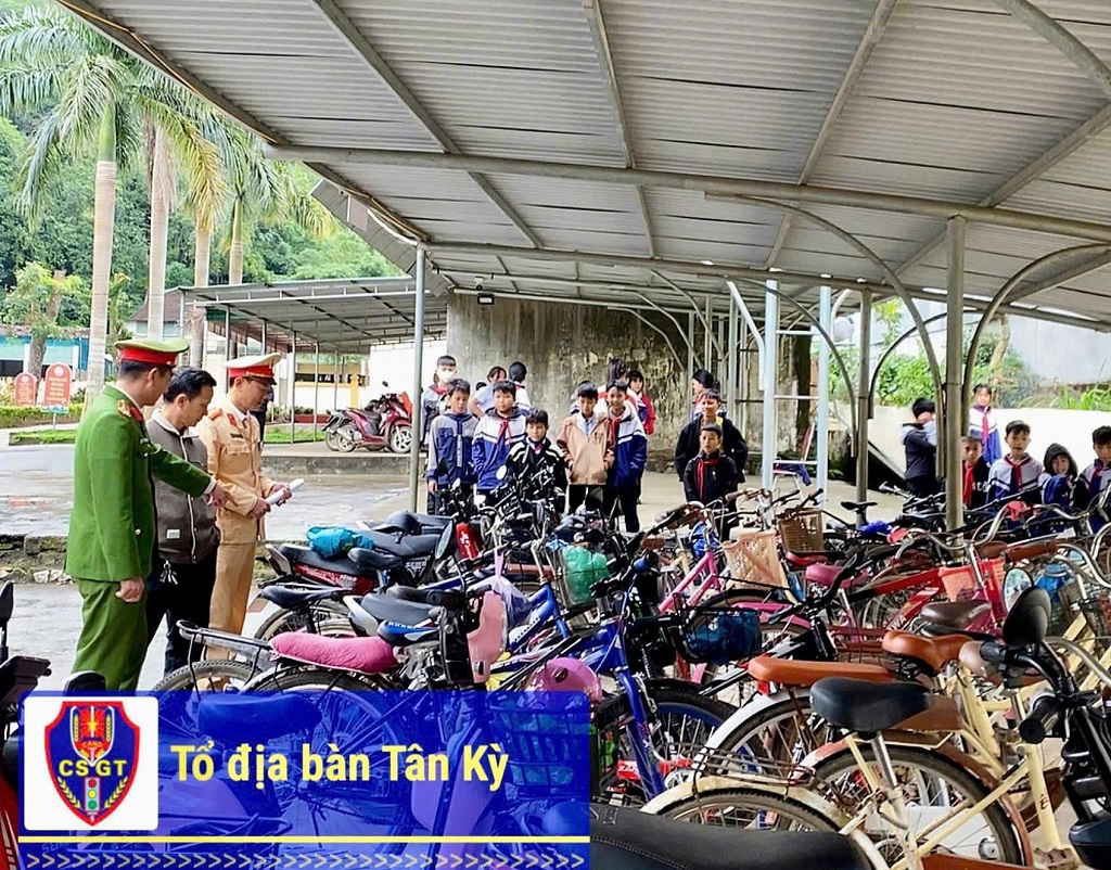 Tuyên truyền, kiểm tra việc chấp hành Luật Giao thông đường bộ tại trường học