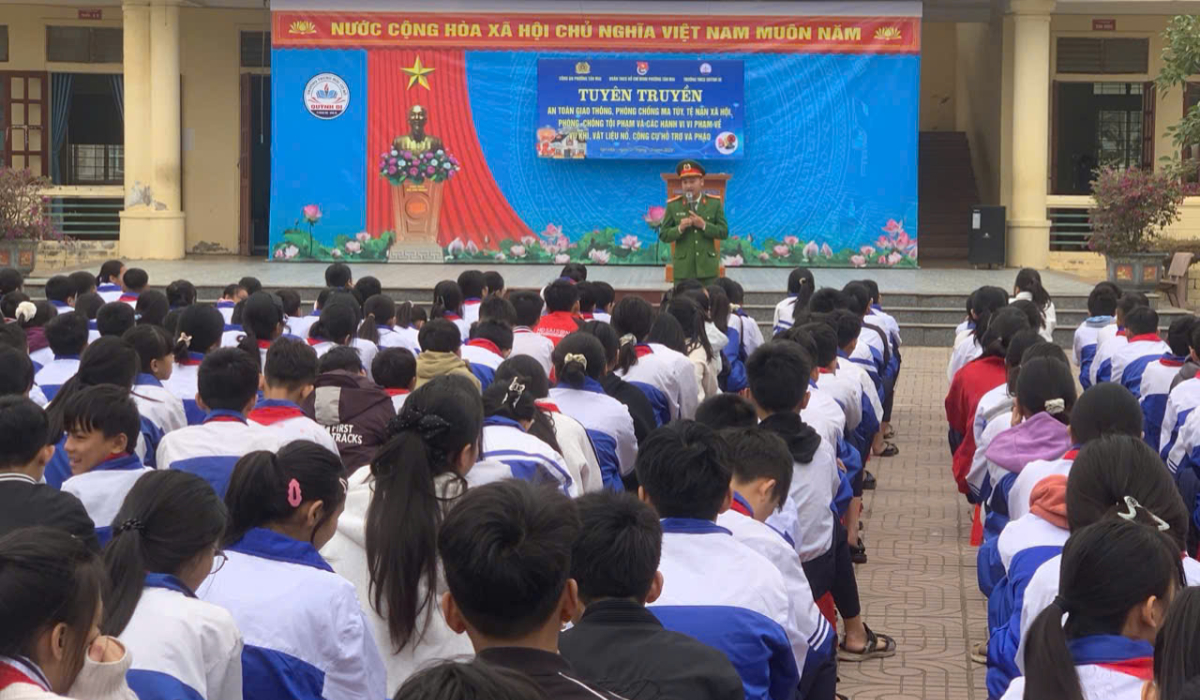 Đẩy mạnh tuyên truyền pháp luật trong trường học