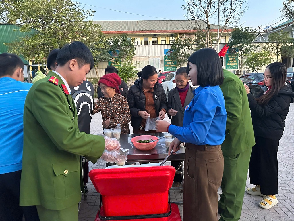 Công an xã Cát Ngạn tổ chức 