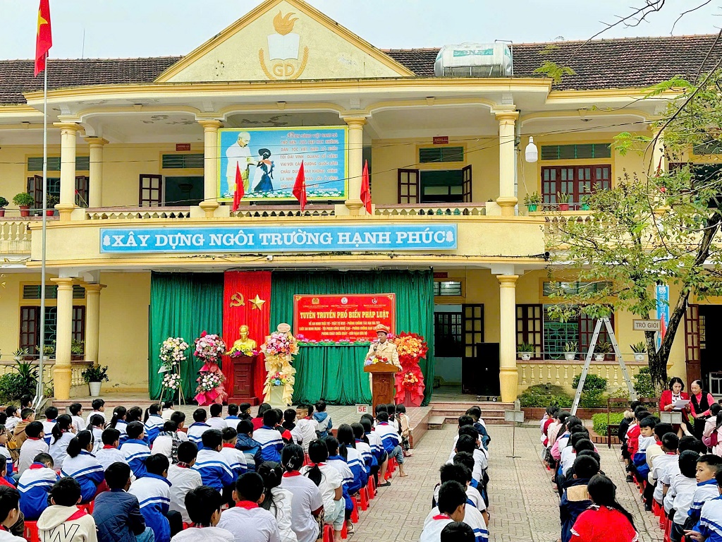 Công an xã Yên Thành tuyên truyền phổ biến giáo dục pháp luật