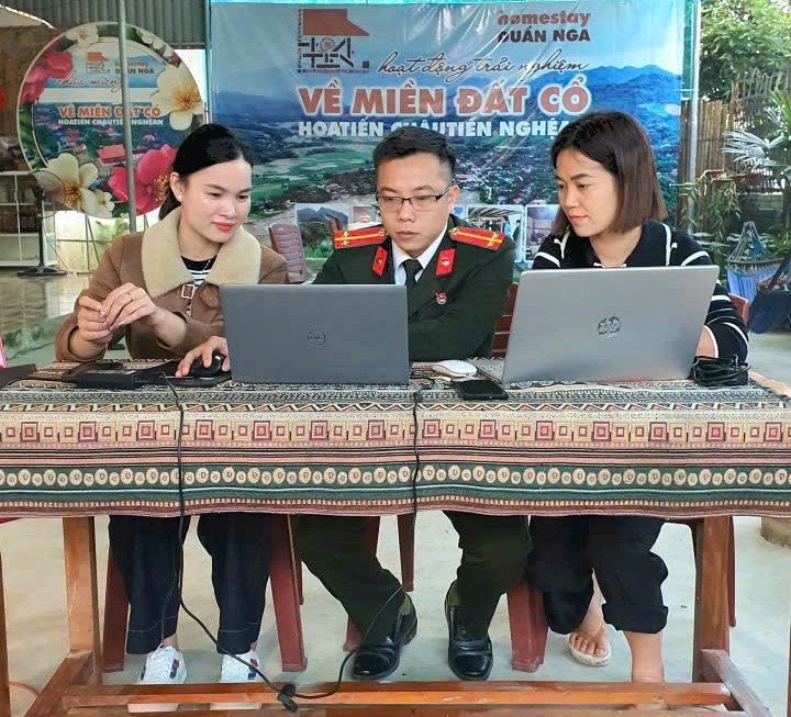 Tuyên truyền, phổ biến pháp luật về xuất, nhập cảnh cho cơ sở lưu trú và hộ kinh doanh