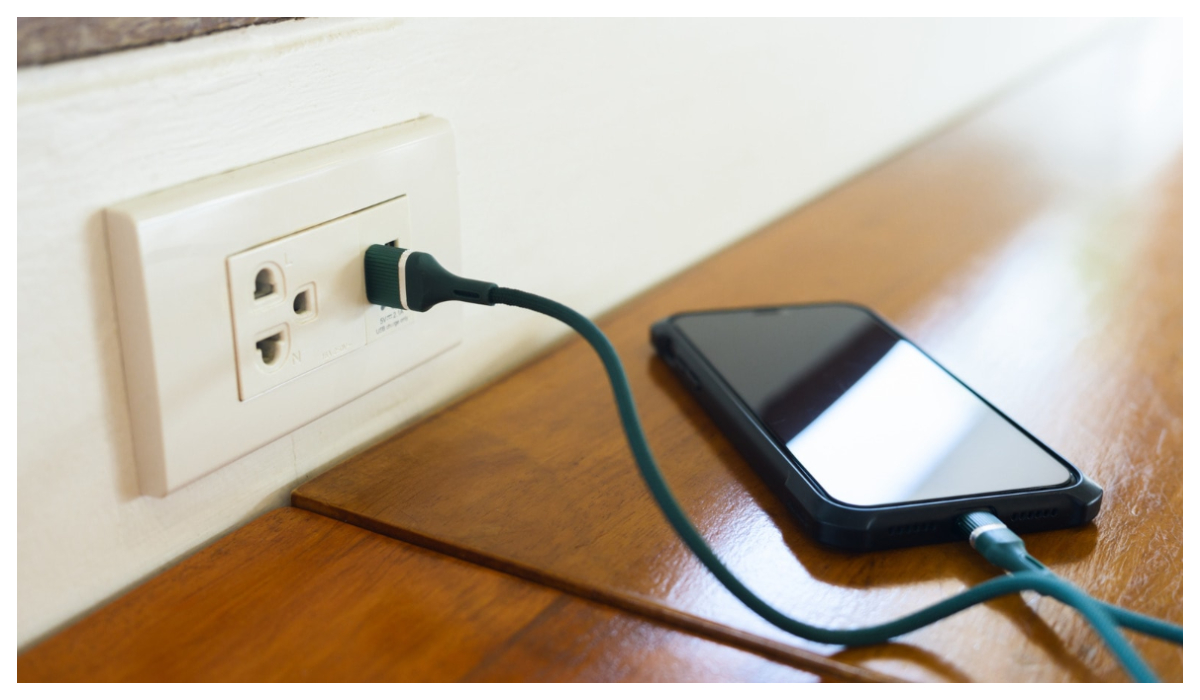 Các chuyên gia bảo mật cảnh báo tránh sử dụng cổng sạc USB công cộng