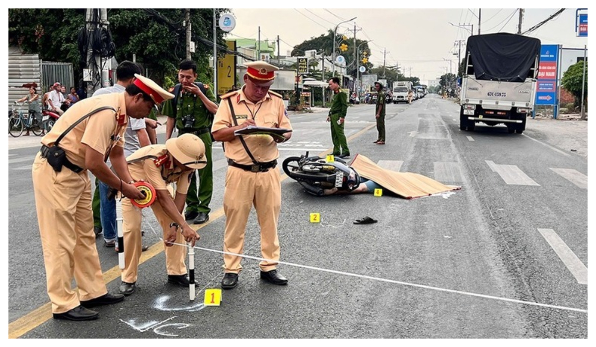 Từ hôm nay 15/12, đưa người bị tai nạn giao thông đi cấp cứu được hỗ trợ đến 5 triệu đồng