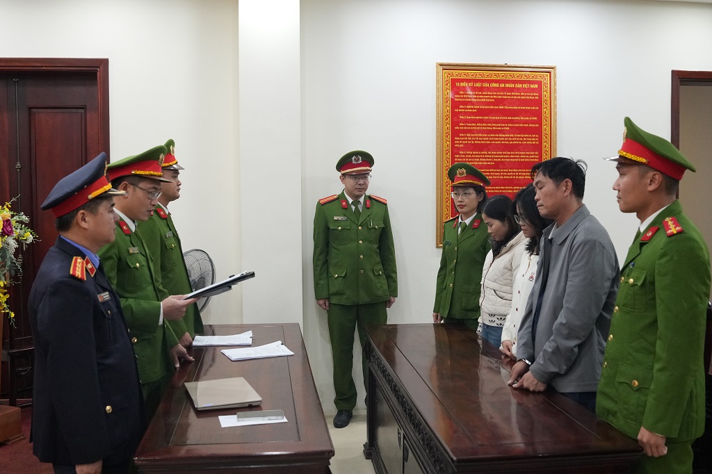 Khởi tố nhóm đối tượng vi phạm quy định về kế toán và mua bán trái phép hóa đơn, gây thiệt hại ngân sách Nhà nước hàng tỷ đồng